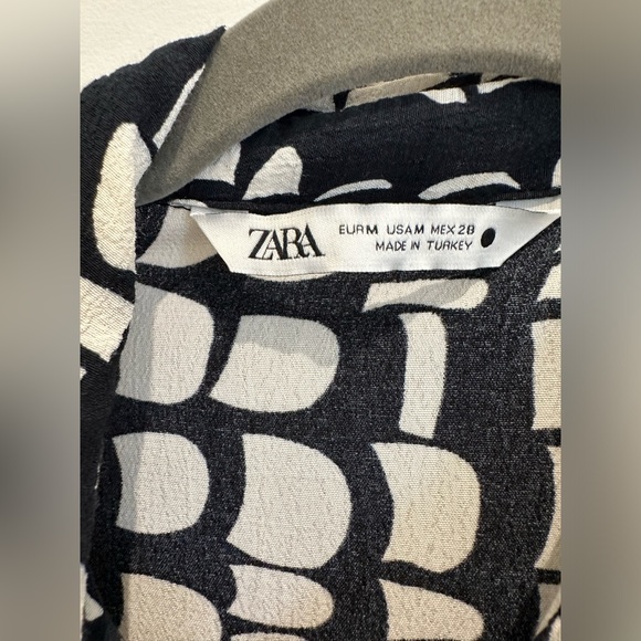 Zara long black and white patterned dress. Worn twice - Picture 5 of 7